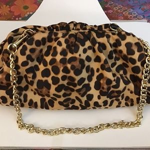 Leopard print CLUTCH NEW…CHAIN STRAP